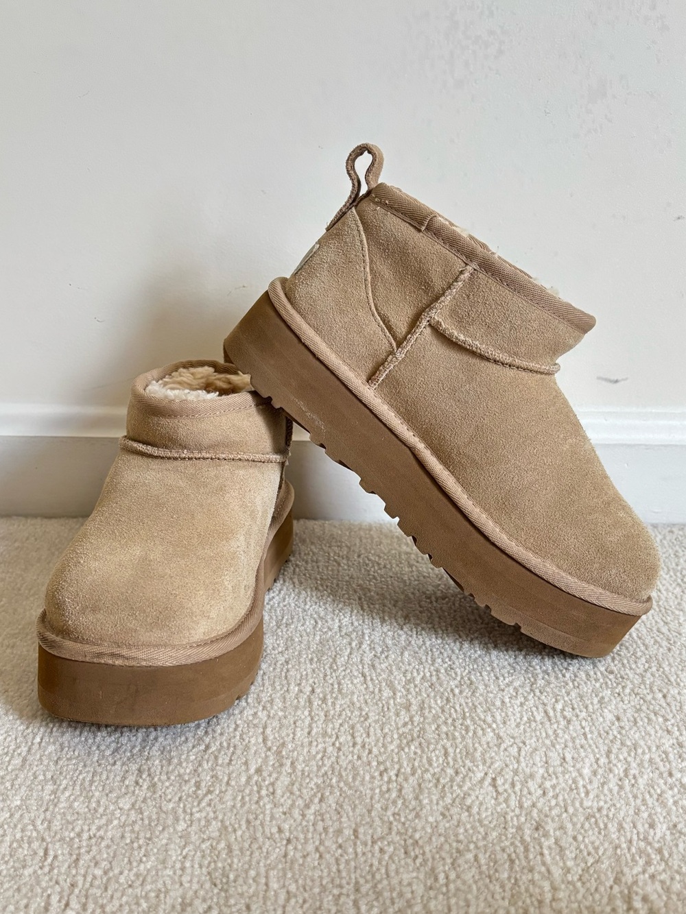 UGG Classic Ultra Mini Platform Boots BK 4